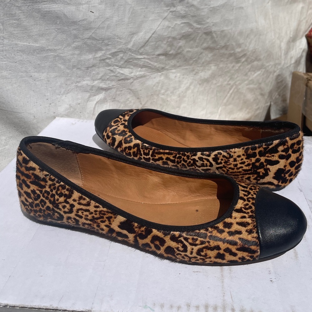 Cheetah Print Leather Flat Size 9 Corso Como